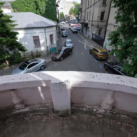 Fatcat Central Studio Bucharest Exterior photo